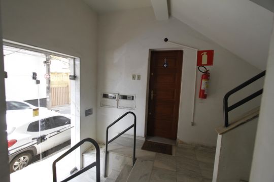 Entrada de apartamento à venda com 3 quartos, 101m² em Barroca, Belo Horizonte