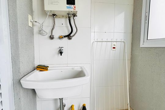 Lavanderia  de apartamento para alugar com 1 quarto, 42m² em Alphaville Residencial Um, Barueri