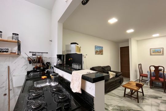Cozinha de apartamento para alugar com 1 quarto, 60m² em Copacabana, Rio de Janeiro