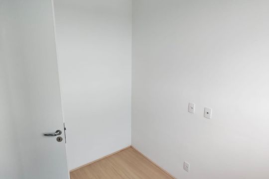 Quarto 2 de apartamento para alugar com 2 quartos, 35m² em Centro, Guarulhos