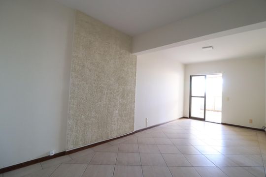 Apartamento para alugar com 3 quartos, 95m² em Centro, Uberlândia
