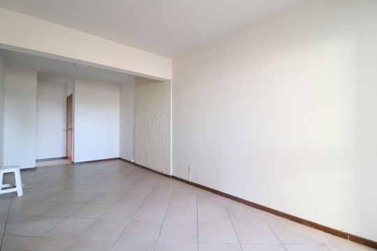 Sala de apartamento para alugar com 3 quartos, 95m² em Centro, Uberlândia