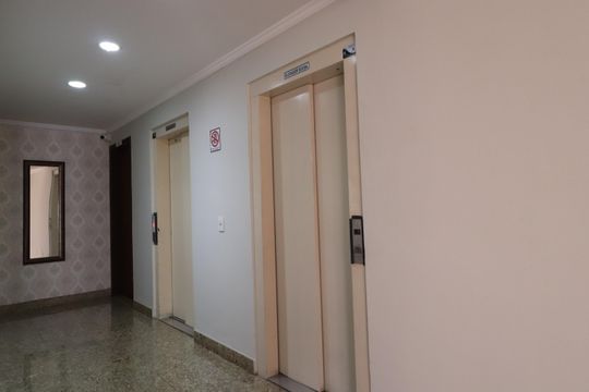 Elevadores de apartamento para alugar com 3 quartos, 95m² em Centro, Uberlândia