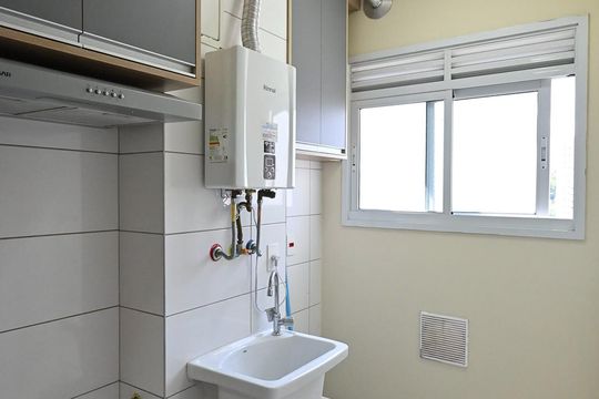 Área de Serviço  de apartamento para alugar com 2 quartos, 45m² em Vila Andrade, São Paulo