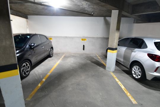 Garagem de apartamento à venda com 3 quartos, 118m² em Vila Itapura, Campinas