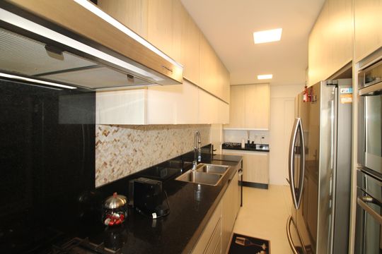 Cozinha  de apartamento para alugar com 3 quartos, 220m² em Santa Teresinha, São Paulo