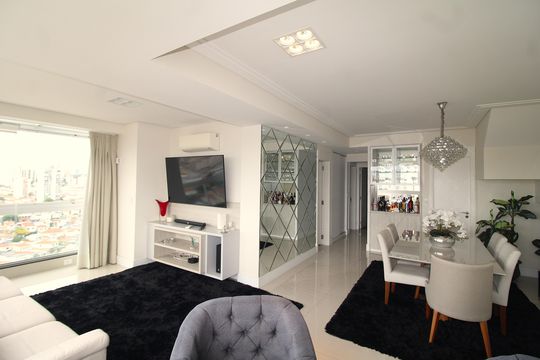 Sala de apartamento para alugar com 3 quartos, 220m² em Santa Teresinha, São Paulo