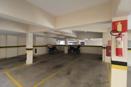 Garagem de apartamento à venda com 2 quartos, 79m² em Dona Clara, Belo Horizonte