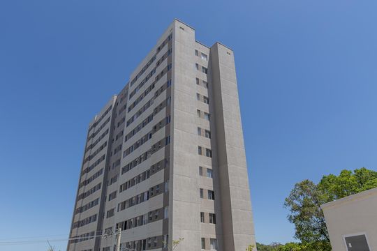 Fachada do bloco de apartamento para alugar com 2 quartos, 47m² em Mantiqueira, Belo Horizonte