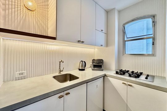 Cozinha  de apartamento para alugar com 1 quarto, 45m² em Jardim Paulista, São Paulo