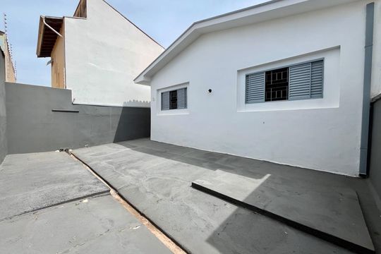 Quintal de casa à venda com 3 quartos, 145m² em Jardim Alto da Barra, Campinas