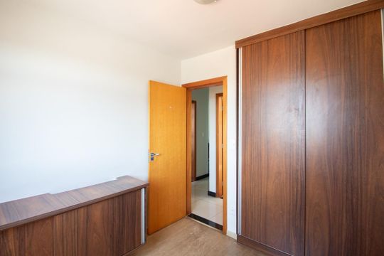 Quarto 2 de apartamento para alugar com 3 quartos, 113m² em Alto dos Pinheiros, Belo Horizonte