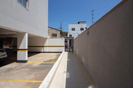 Entrada de apartamento para alugar com 3 quartos, 113m² em Alto dos Pinheiros, Belo Horizonte