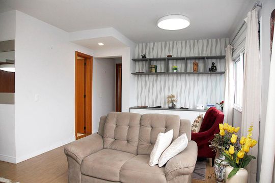 Sala Estar de apartamento à venda com 2 quartos, 50m² em Rio Branco, Porto Alegre