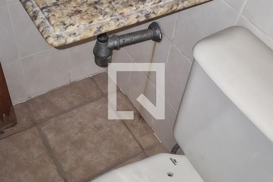 Banheiro de apartamento para alugar com 1 quarto, 57m² em Bonsucesso, Rio de Janeiro