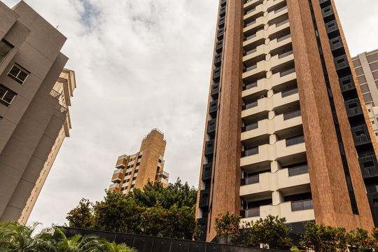 Fachada de apartamento à venda com 2 quartos, 63m² em Higienópolis, São Paulo