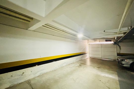 Garagem de casa de condomínio para alugar com 2 quartos, 73m² em Vila Aricanduva, São Paulo