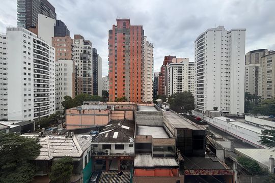 Vista Sala de apartamento para alugar com 2 quartos, 100m² em Vila Nova Conceição, São Paulo