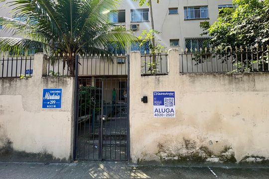 Fachada de apartamento para alugar com 1 quarto, 50m² em Taquara, Rio de Janeiro