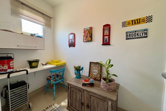 Quarto de Serviço de apartamento à venda com 2 quartos, 57m² em Tanque, Rio de Janeiro