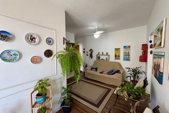 Sala de apartamento à venda com 2 quartos, 57m² em Tanque, Rio de Janeiro