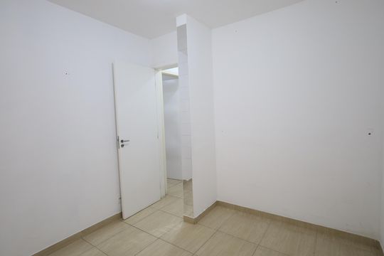 Quarto 2 de apartamento para alugar com 2 quartos, 45m² em Jardim Sao Pedro, Osasco