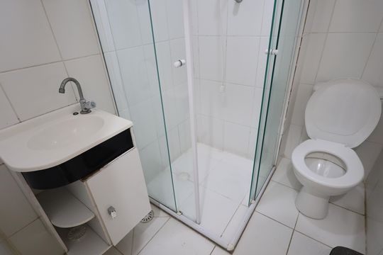 Banheiro de apartamento para alugar com 2 quartos, 45m² em Jardim Sao Pedro, Osasco