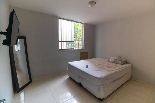 Quarto 1 de apartamento à venda com 2 quartos, 58m² em Santa Rosa, Niterói