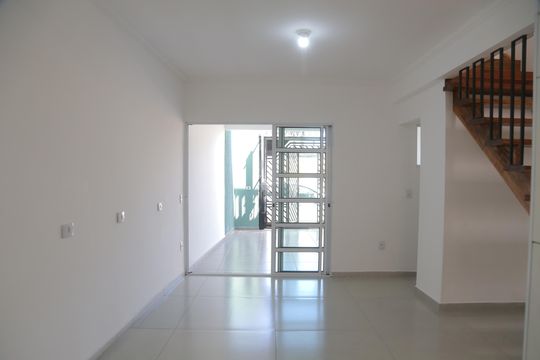Sala  de casa para alugar com 2 quartos, 80m² em Vila Curuçá Velha, São Paulo