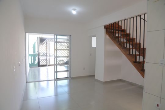 Sala de casa para alugar com 2 quartos, 80m² em Vila Curuçá Velha, São Paulo