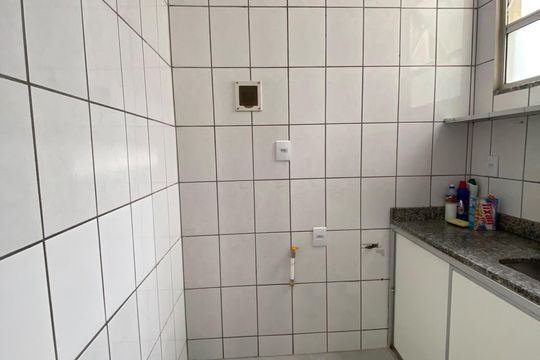 cozinha de apartamento para alugar com 2 quartos, 58m² em Centro, Belo Horizonte