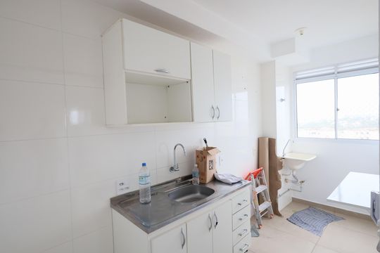 Cozinha e Área de Serviço de apartamento à venda com 2 quartos, 40m² em Jardim Boa Vista (zona Oeste), Osasco