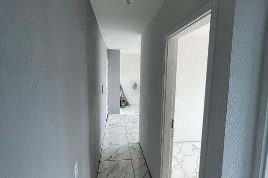 Corredor de apartamento para alugar com 2 quartos, 43m² em Jardim Paris, São Paulo