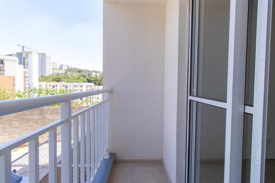 Varanda da Sala de apartamento para alugar com 2 quartos, 45m² em Roselândia, Cotia