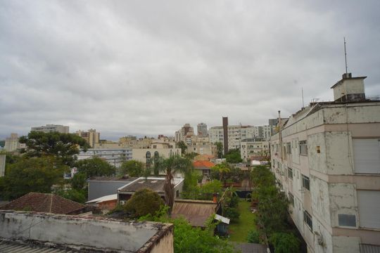 Vista da Rua de apartamento à venda com 1 quarto, 42m² em Petrópolis, Porto Alegre