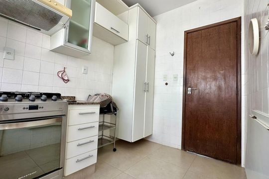 Cozinha de apartamento para alugar com 3 quartos, 117m² em Cidade Nova, Belo Horizonte