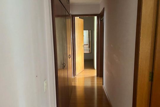 Corredor de apartamento à venda com 3 quartos, 109m² em Bela Vista, São Paulo