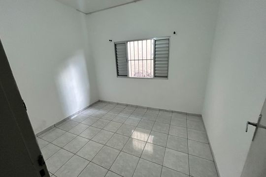 Casa à venda com 2 quartos, 130m² em Jardim Sao Luiz, São Paulo