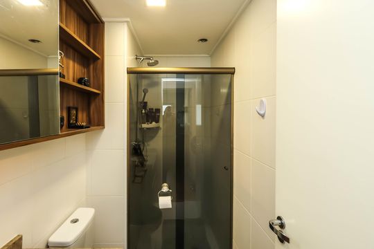 Banheiro de apartamento para alugar com 2 quartos, 65m² em Liberdade, São Paulo