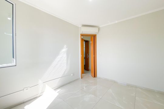 Quarto 1 de apartamento à venda com 2 quartos, 62m² em Jaguaribe, Osasco