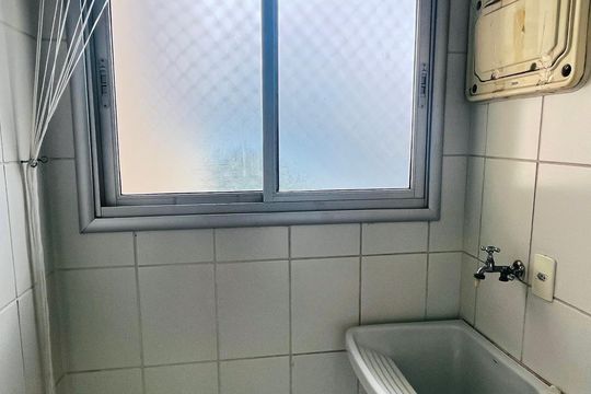 Apartamento para alugar com 1 quarto, 45m² em Vila Satúrnia, Campinas