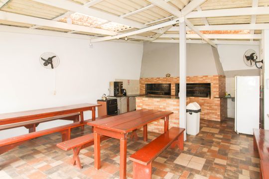 Área comum - Churrasqueira de apartamento para alugar com 1 quarto, 48m² em Centro, Canoas