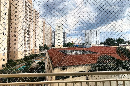 Apartamento para alugar com 1 quarto, 45m² em Vila Satúrnia, Campinas