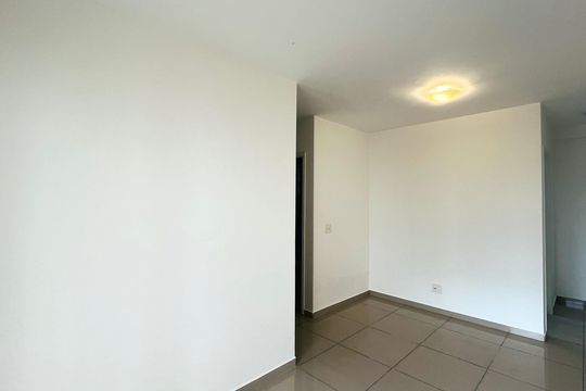Apartamento para alugar com 1 quarto, 45m² em Vila Satúrnia, Campinas