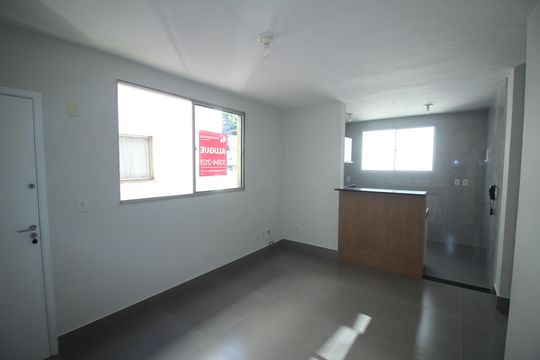 Sala de apartamento para alugar com 2 quartos, 50m² em Olaria, Contagem