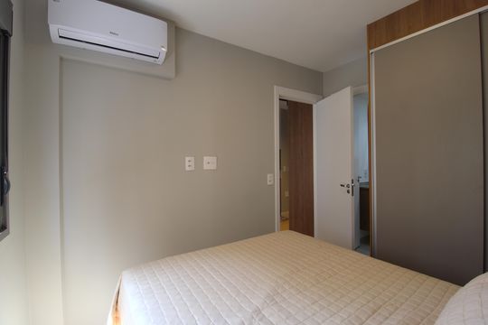 Quarto Suíte de apartamento para alugar com 1 quarto, 26m² em Vila Nova Conceição, São Paulo