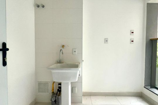 Área de Serviço de apartamento à venda com 4 quartos, 277m² em Sumaré, São Paulo