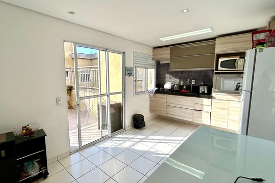 Cozinha de apartamento à venda com 2 quartos, 85m² em Jardim Silvestre, Guarulhos