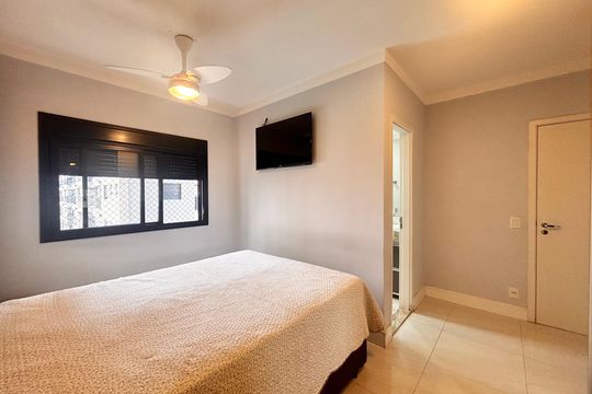 Suíte  de apartamento à venda com 2 quartos, 62m² em Continental, Osasco