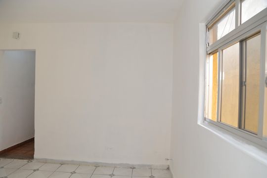 Sala de casa para alugar com 1 quarto, 60m² em Vila Zefira, São Paulo